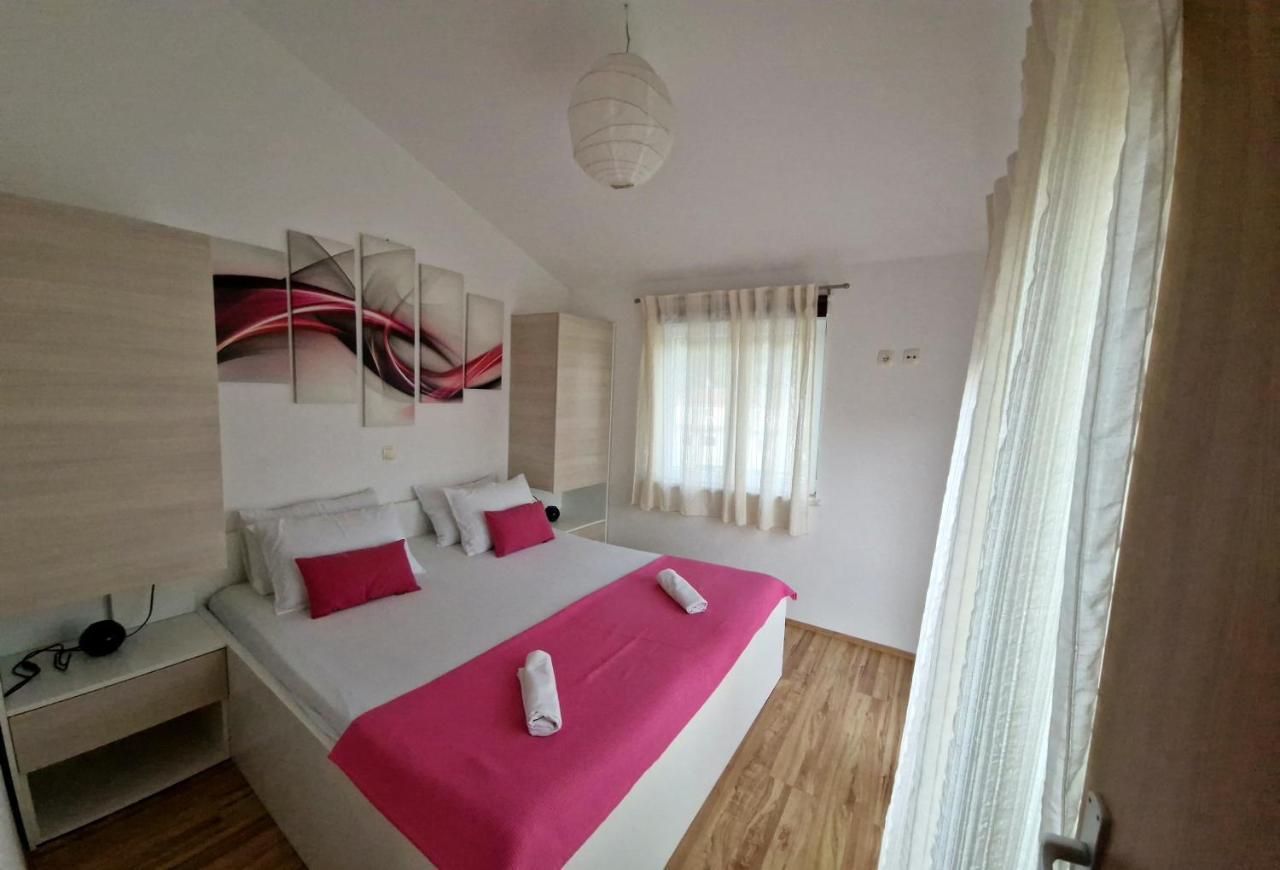 דירות מרינה Apartman Relax מראה חיצוני תמונה