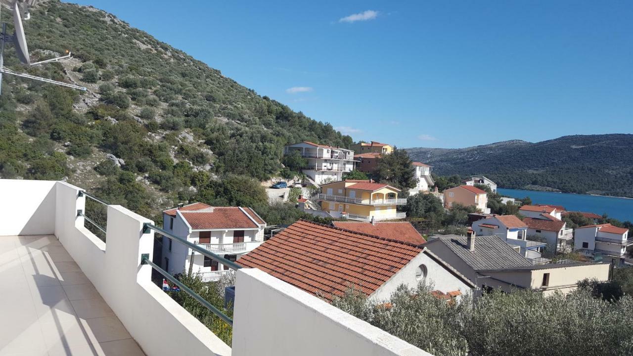 דירות מרינה Apartman Relax מראה חיצוני תמונה