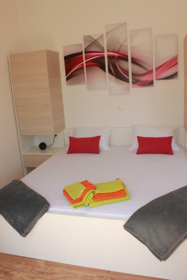 דירות מרינה Apartman Relax מראה חיצוני תמונה
